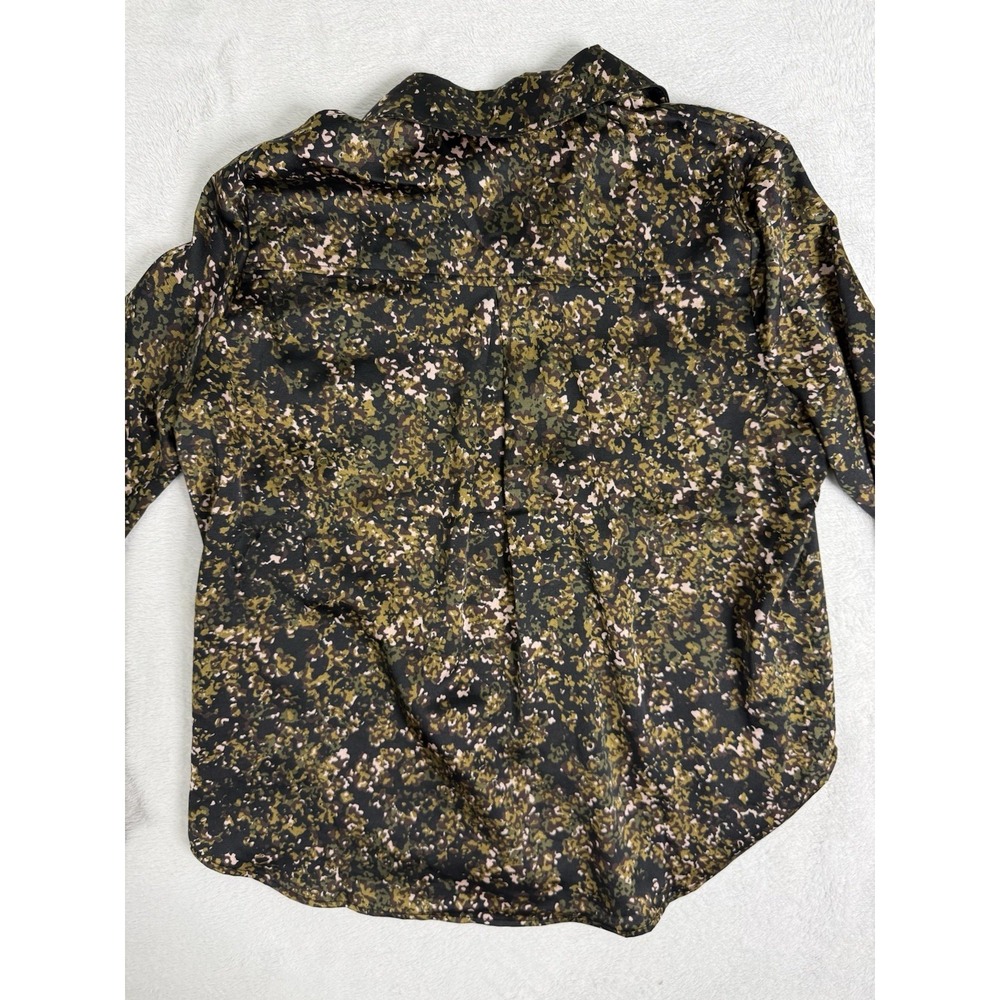 Evereve Sasha Satin Abstract Print Button Up Shirt Work Blouse Date Night Top S - Picture 12 of 14